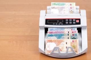 Why BigDecimal should be used in financial calculations